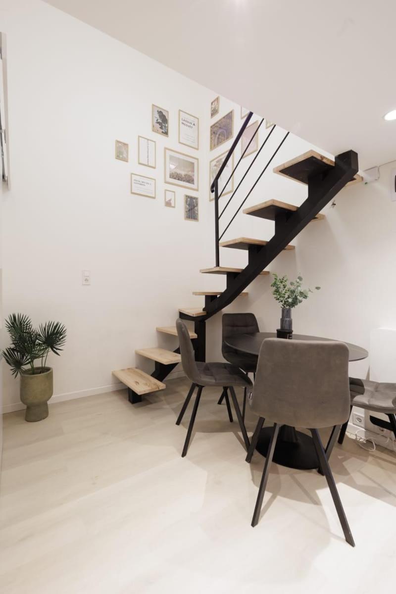 The Urban Chill Spot Harsfa Street Apartment Budapest Exterior photo