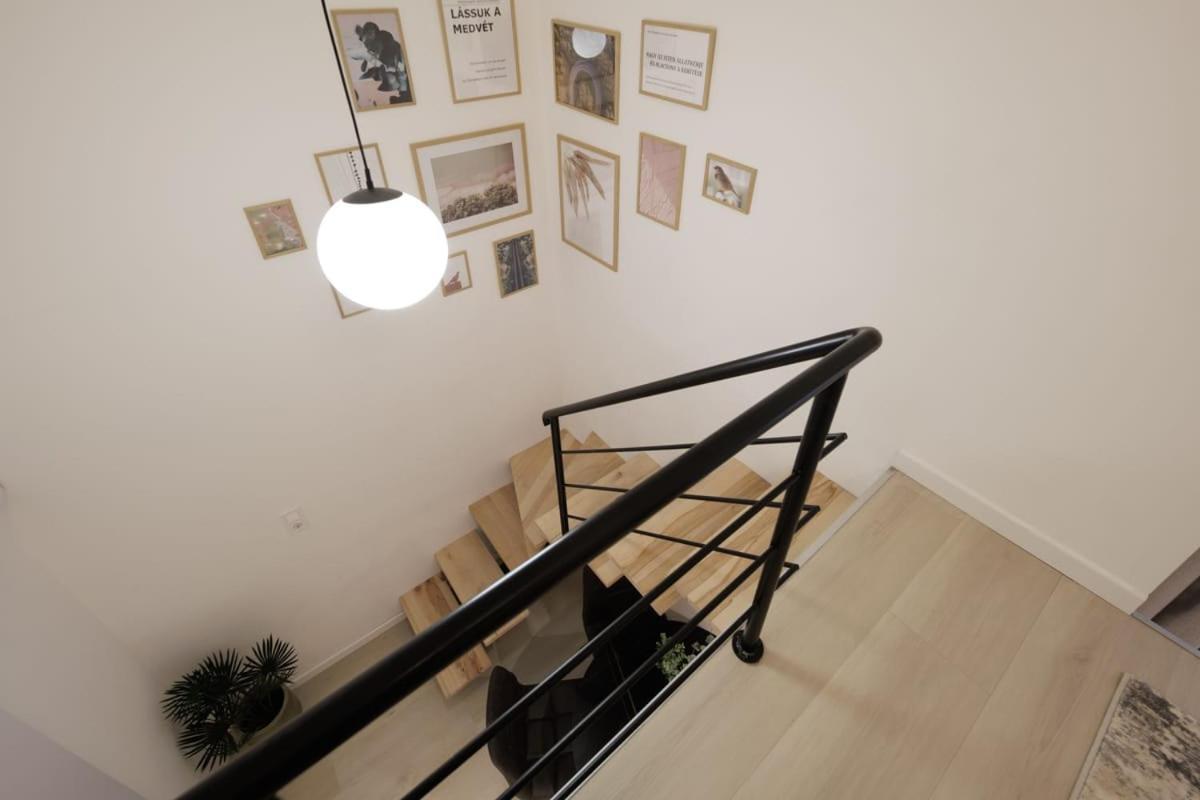 The Urban Chill Spot Harsfa Street Apartment Budapest Exterior photo